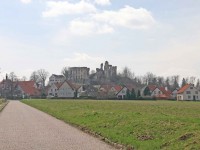 https://commons.wikimedia.org/wiki/Category:Košumberk_Castle#/media/File:Zř%C3%ADcenina_hradu_Košumberk.jpg